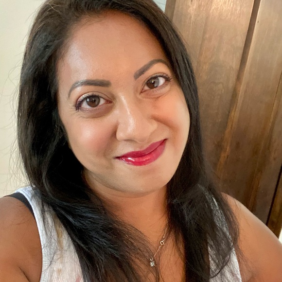 Meet your Posher, Priscilla - Picture 2 of 3